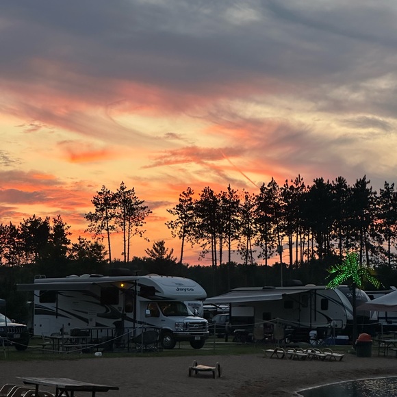 Meet your Posher, Heather - Picture 1 of 1